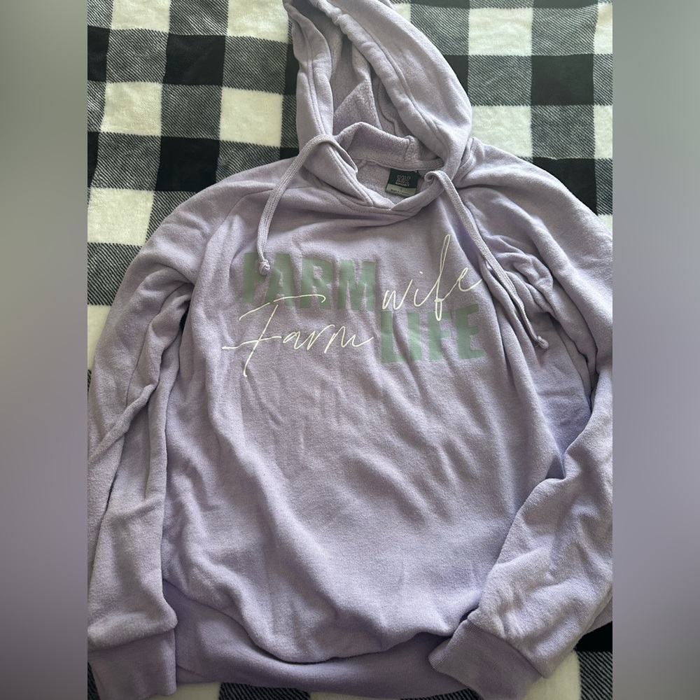 Sweatshirt
